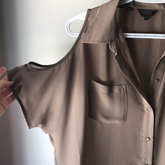 Guess light blouse    - Picture 3 of 6